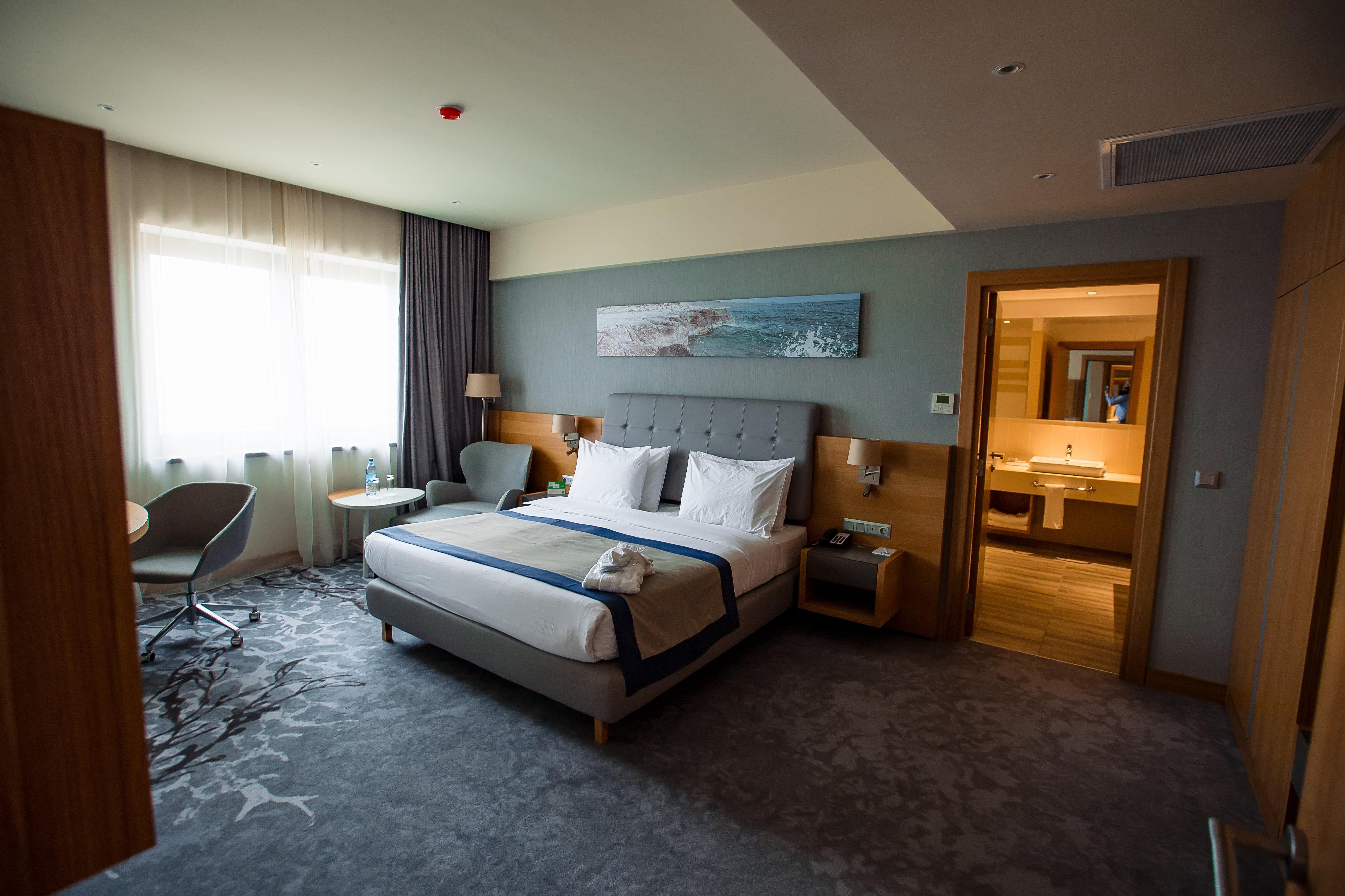 Holiday Inn - Aktau - Seaside By Ihg Екстер'єр фото