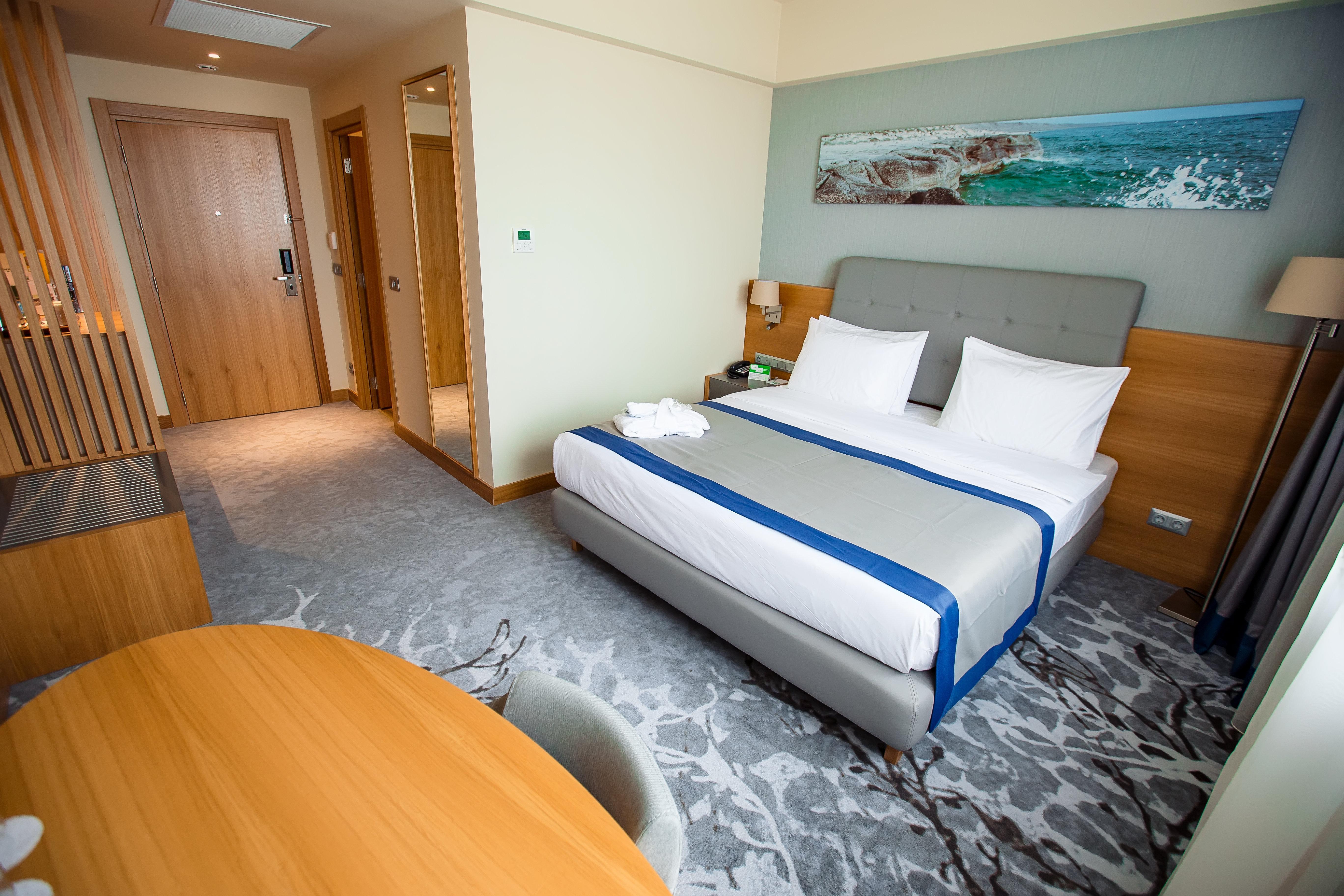 Holiday Inn - Aktau - Seaside By Ihg Екстер'єр фото