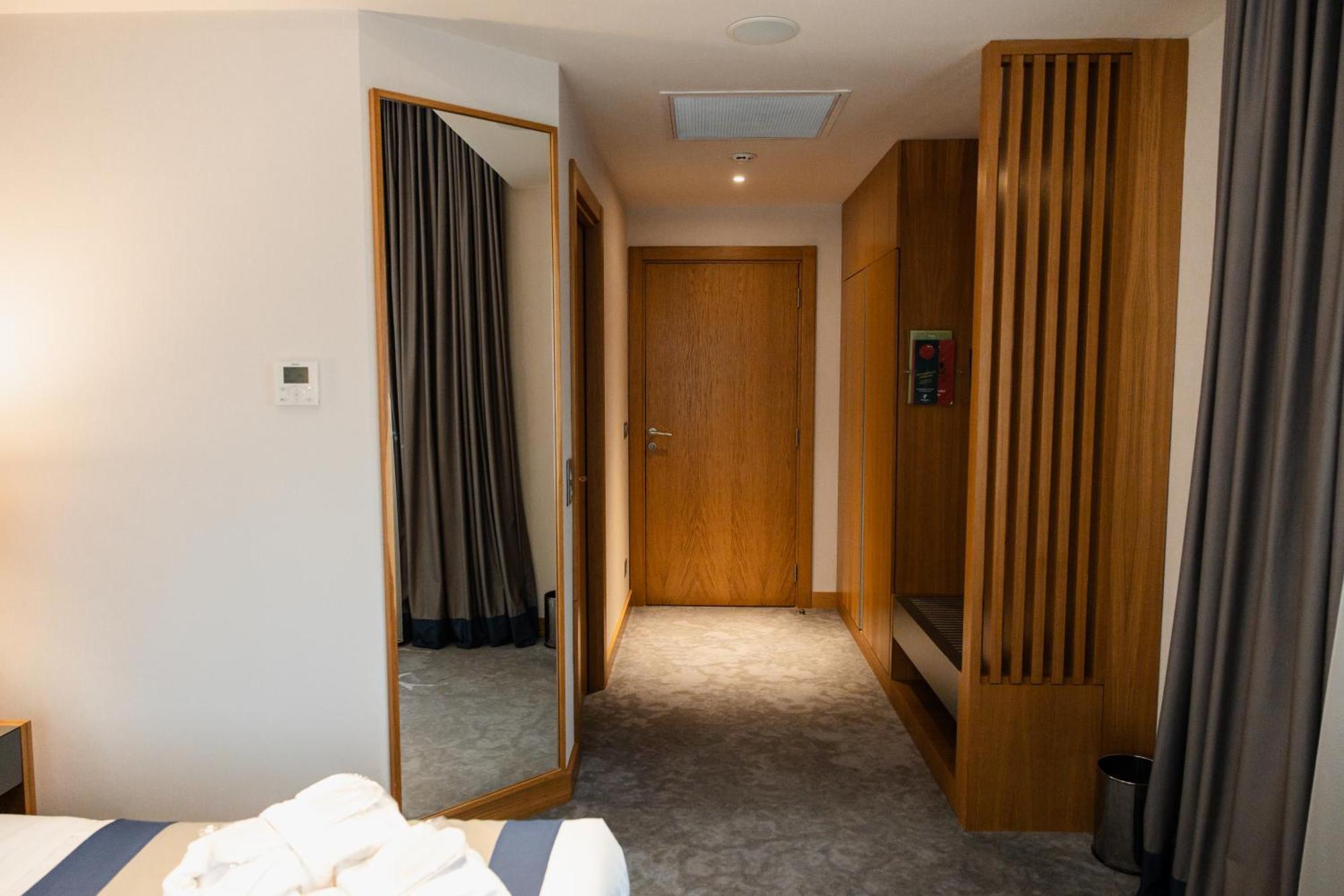 Holiday Inn - Aktau - Seaside By Ihg Екстер'єр фото